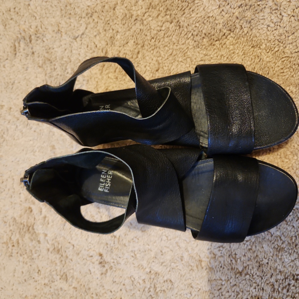 Women sandals